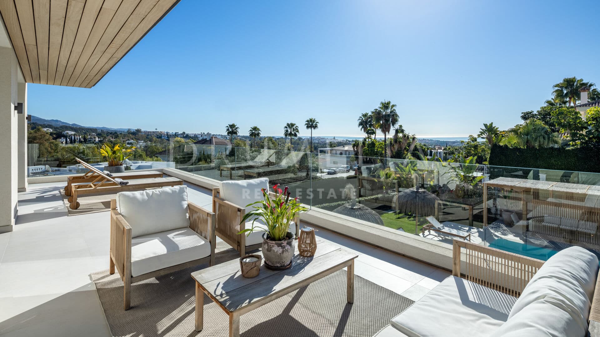 Modern Living Framed by Nature in La Cerquilla